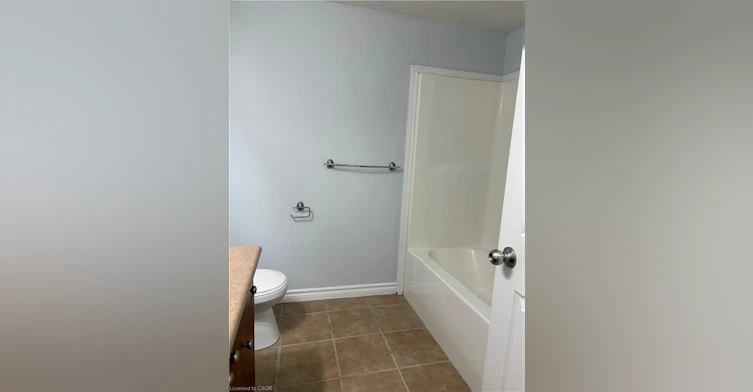 8C-50 Howe Drive, Kitchener, ON, N2E 0A3 - 12