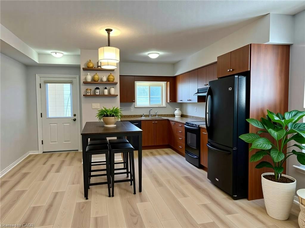 8C-50 Howe Drive, Kitchener, ON, N2E 0A3 - 3