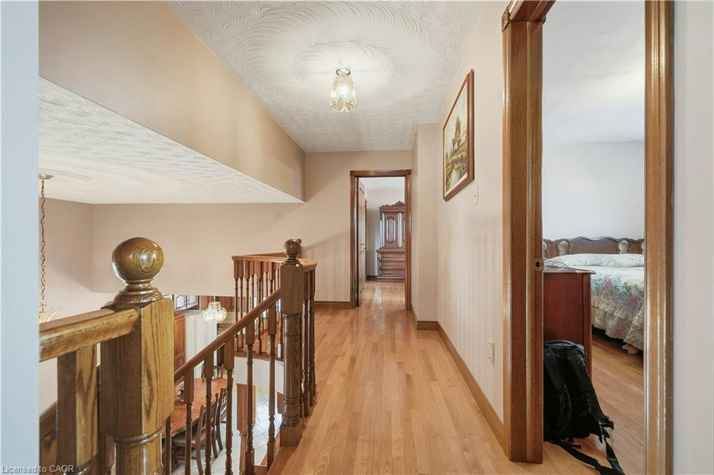 7 Vinehill Drive, Hamilton, ON, L8G 4Z1 - 33