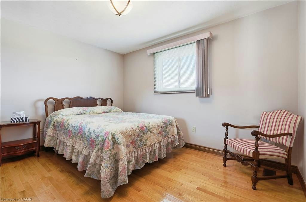 7 Vinehill Drive, Hamilton, ON, L8G 4Z1 - 27