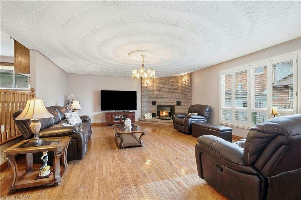 7 Vinehill Drive, Hamilton, ON, L8G 4Z1 - 12