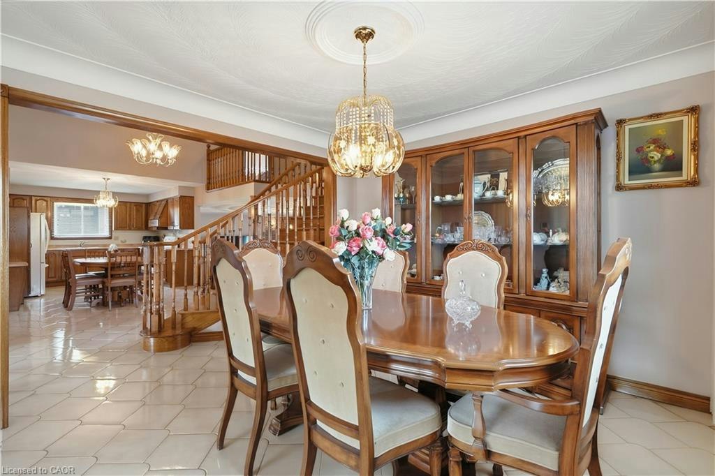7 Vinehill Drive, Hamilton, ON, L8G 4Z1 - 14