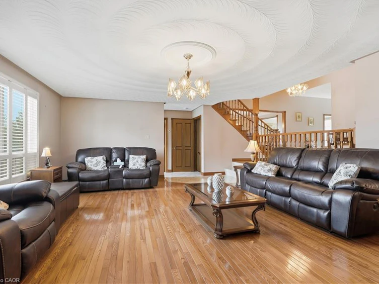 7 Vinehill Drive, Hamilton, ON, L8G 4Z1 - 11