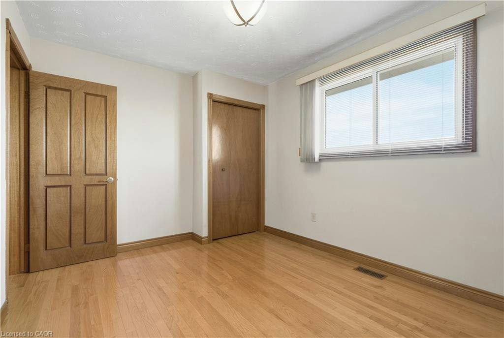 7 Vinehill Drive, Hamilton, ON, L8G 4Z1 - 30