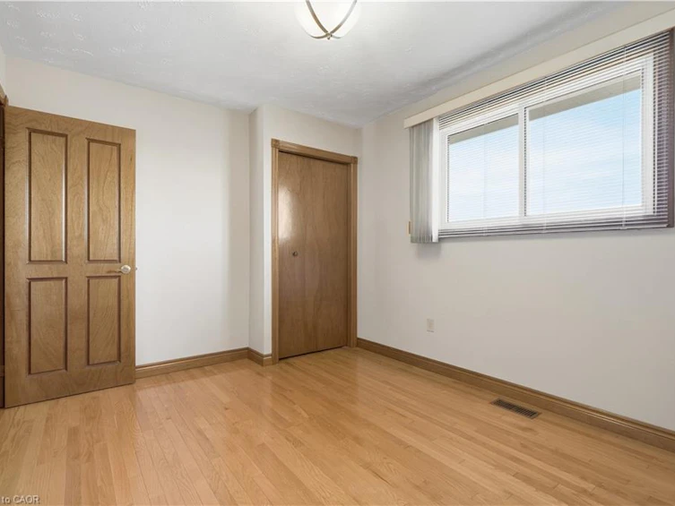 7 Vinehill Drive, Hamilton, ON, L8G 4Z1 - 30