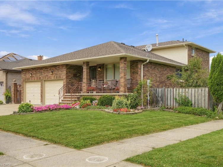 7 Vinehill Drive, Hamilton, ON, L8G 4Z1 - 3