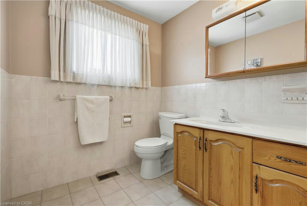 7 Vinehill Drive, Hamilton, ON, L8G 4Z1 - 36