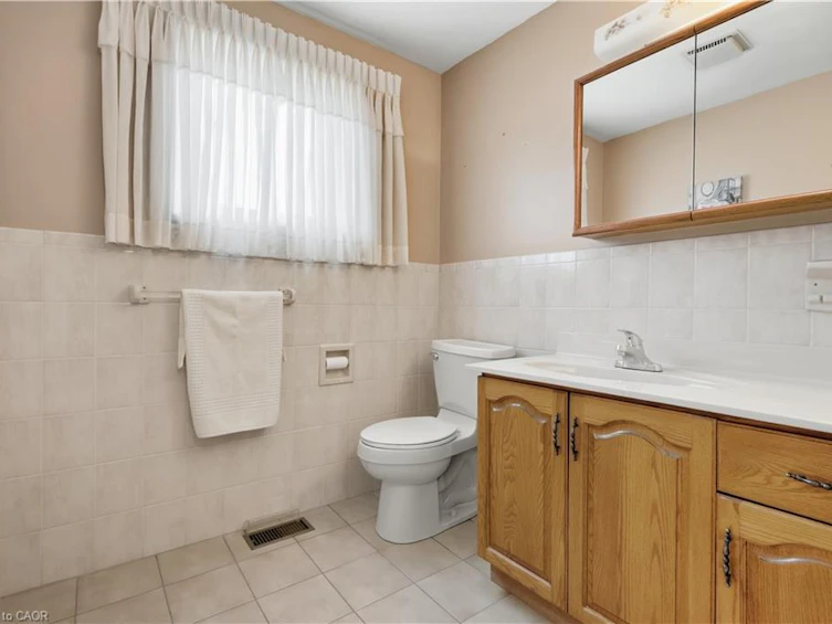 7 Vinehill Drive, Hamilton, ON, L8G 4Z1 - 36