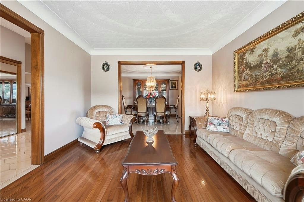 7 Vinehill Drive, Hamilton, ON, L8G 4Z1 - 18
