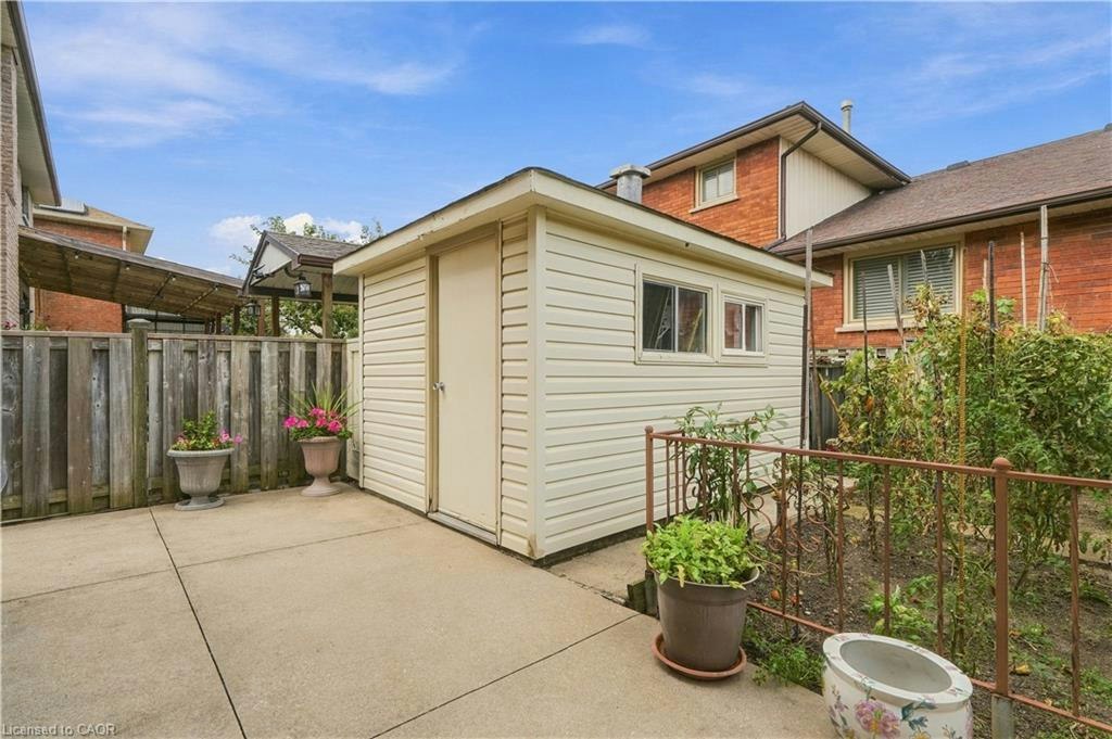 7 Vinehill Drive, Hamilton, ON, L8G 4Z1 - 45