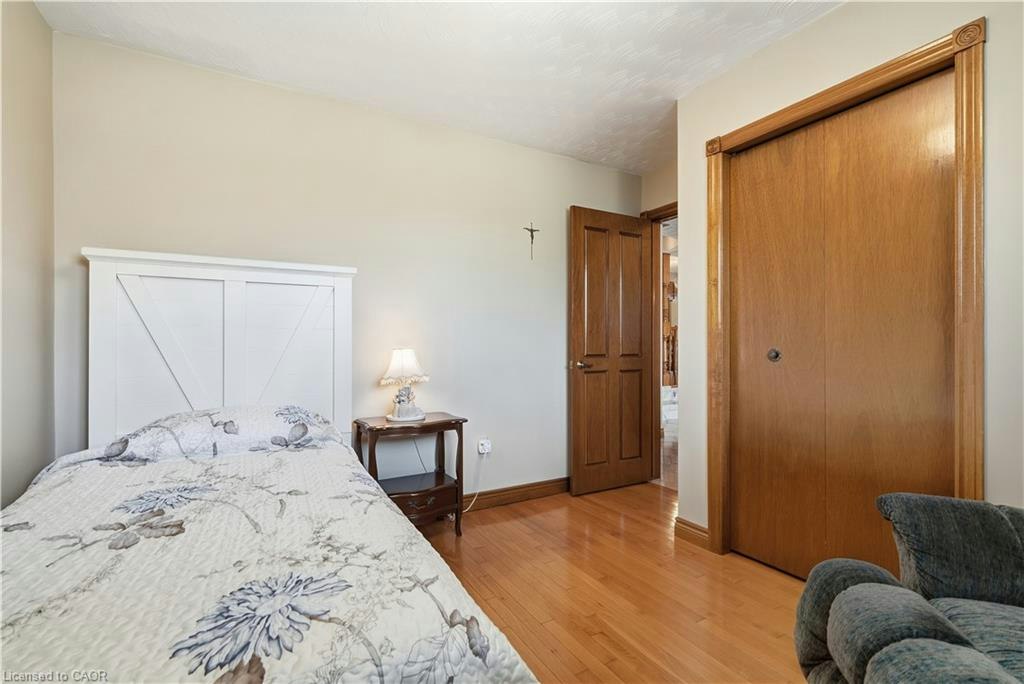 7 Vinehill Drive, Hamilton, ON, L8G 4Z1 - 35