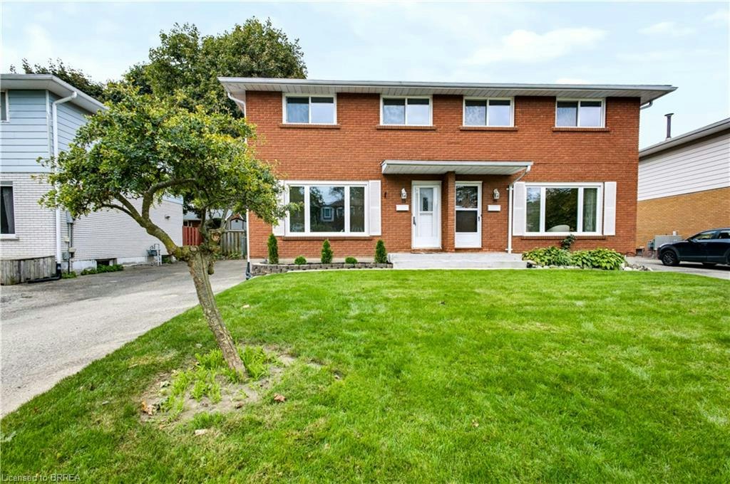 33 Coachwood Road, Brantford, ON, N3R 3R5