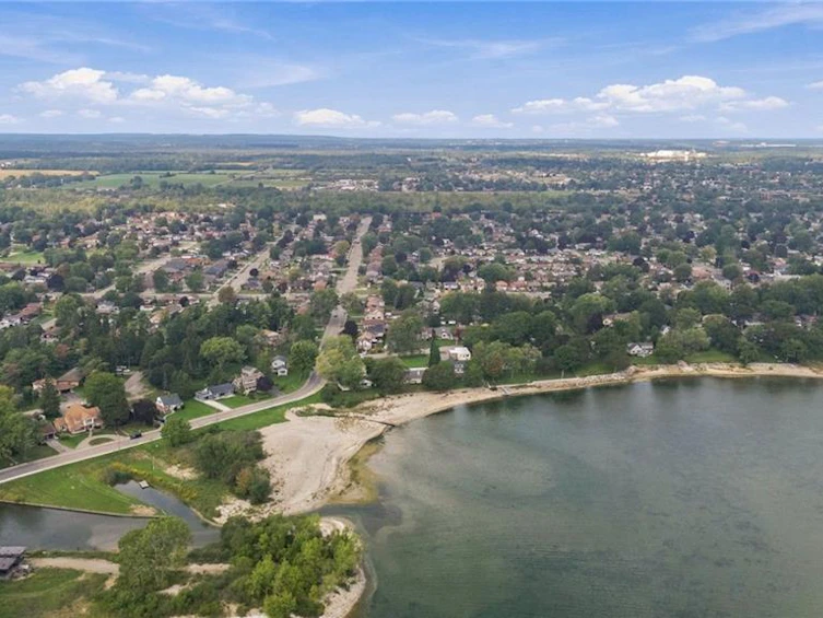 39 Rosemount Avenue, Port Colborne, ON, L3K 5P8 - 47