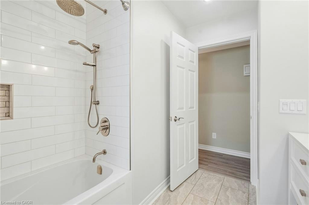 39 Rosemount Avenue, Port Colborne, ON, L3K 5P8 - 30
