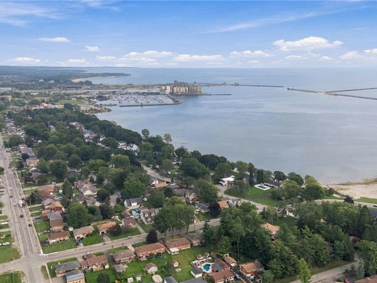 39 Rosemount Avenue, Port Colborne, ON, L3K 5P8 - 46