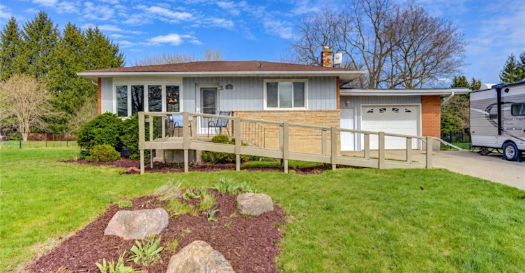 8 Marshall Avenue, North Dumfries, ON, N0B 1E0 - 2