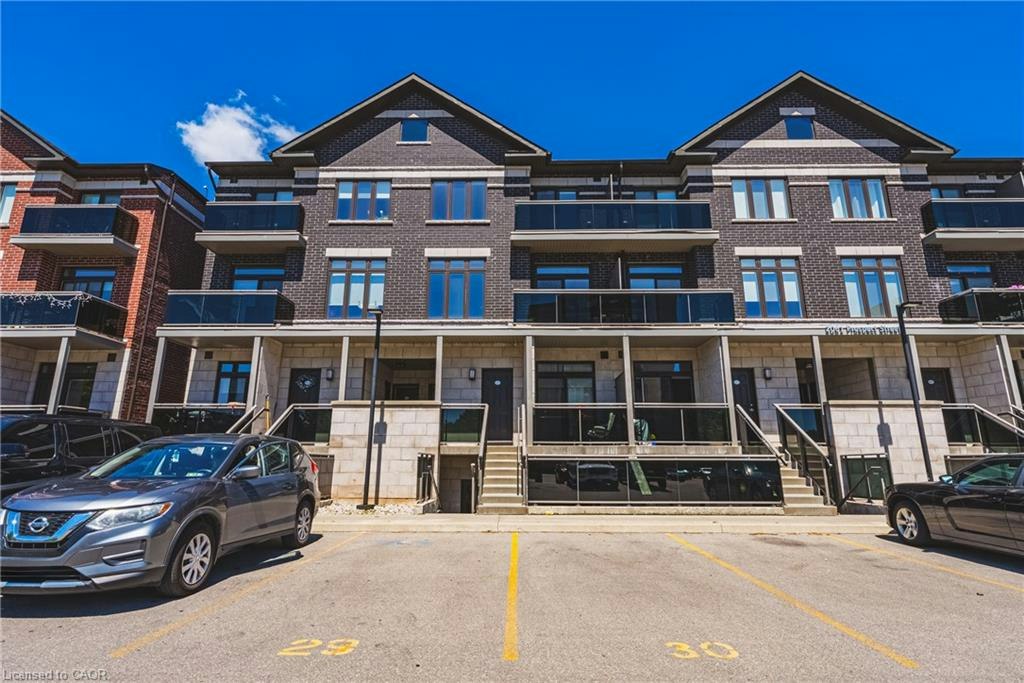 211-2061 Prospect Street, Burlington, ON, L7R 1Z2