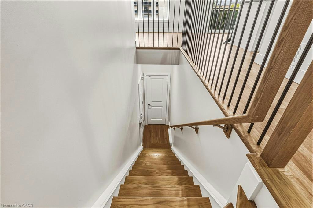 211-2061 Prospect Street, Burlington, ON, L7R 1Z2 3