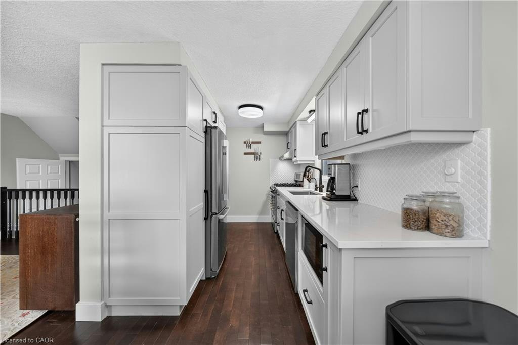 77 Activa Avenue, Kitchener, ON, N2E 3R4 - 11