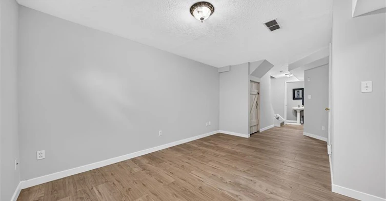 77 Activa Avenue, Kitchener, ON, N2E 3R4 - 31
