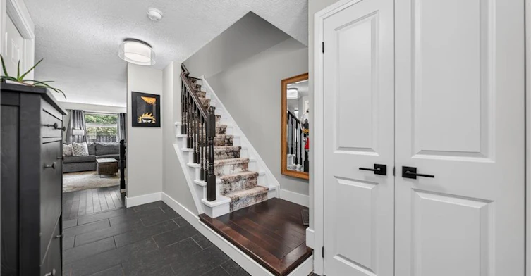 77 Activa Avenue, Kitchener, ON, N2E 3R4 - 3