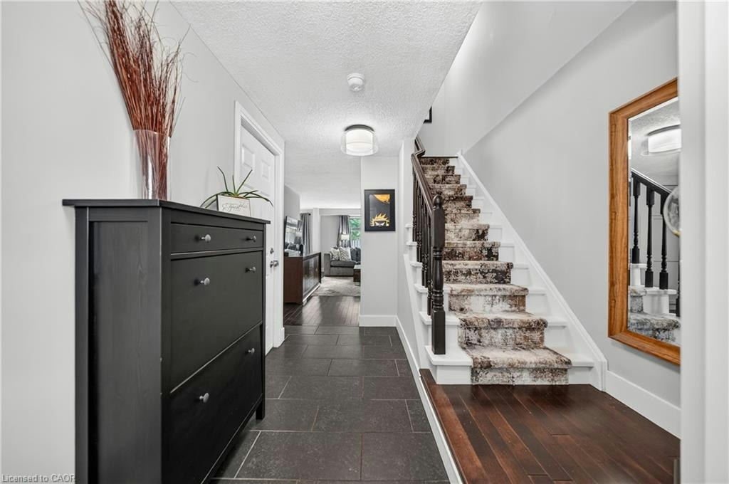 77 Activa Avenue, Kitchener, ON, N2E 3R4 - 4
