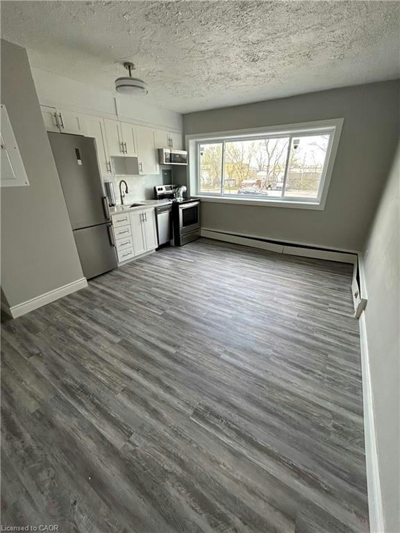 205-385 Melvin Avenue, Hamilton, ON, L8H 2K6