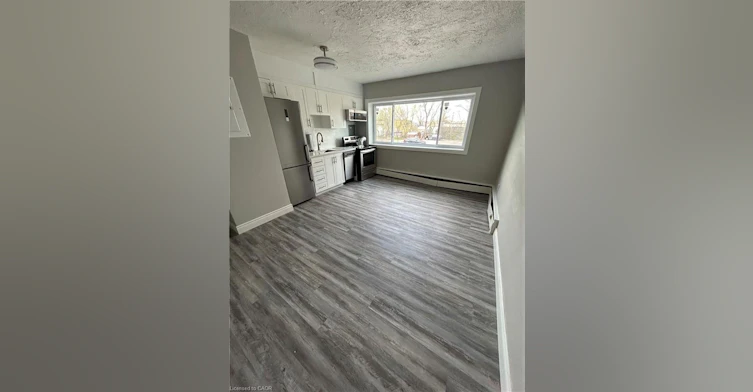 205-385 Melvin Avenue, Hamilton, ON, L8H 2K6