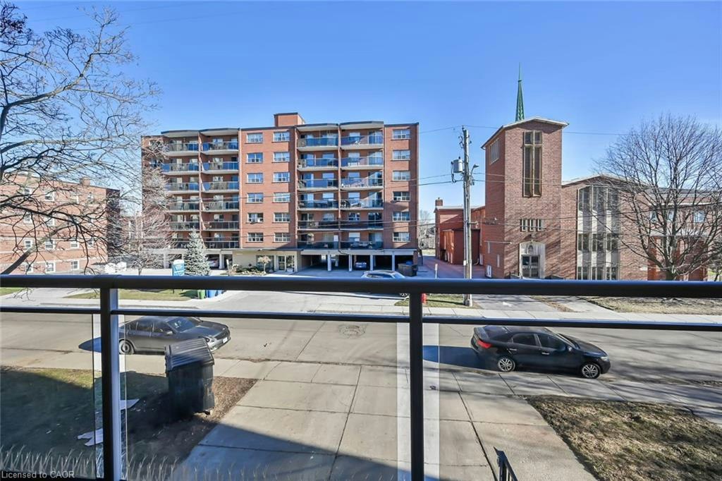202-30 Summit Avenue, Hamilton, ON, L8V 2R8 - 2
