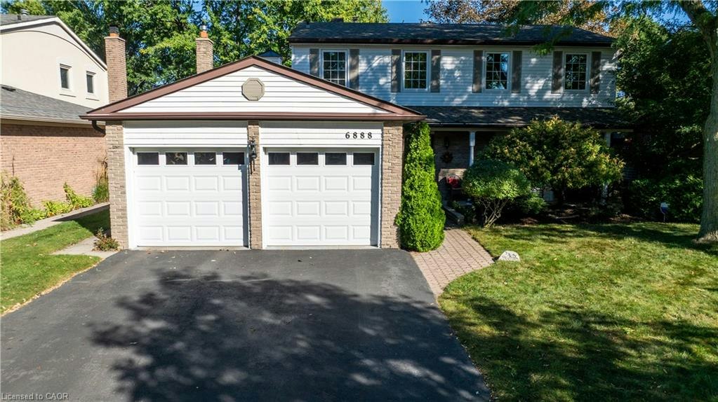 6888 Barrisdale Drive, Mississauga, ON, L5N 2H4