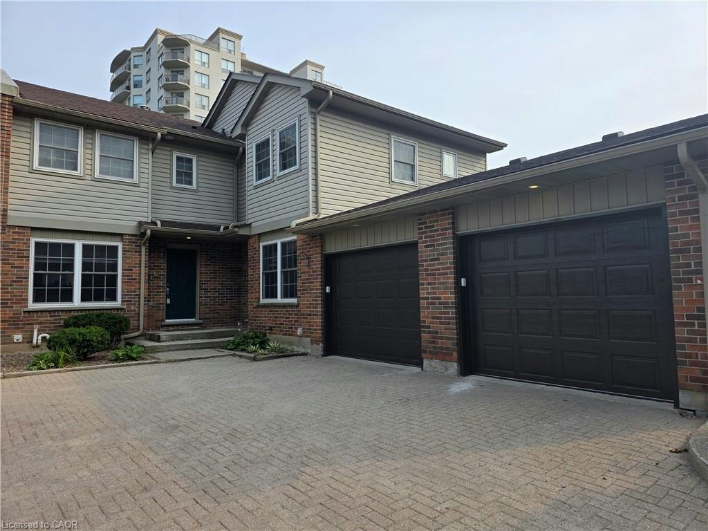 6-250 Keats Way, Waterloo, ON, N2L 6J5