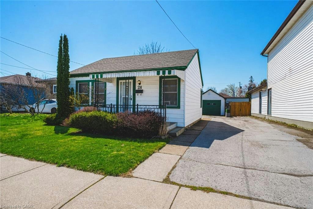 28 Munn Street, Hamilton, ON, L8V 1J9