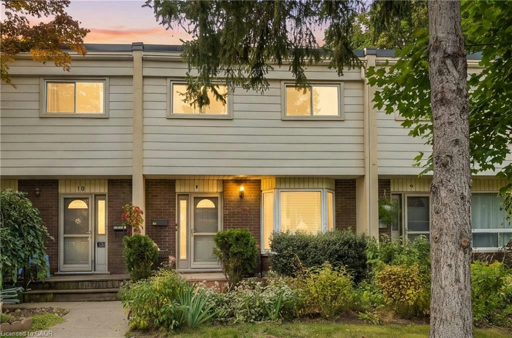 9-199 York Road, Hamilton, ON, L9H 1M9