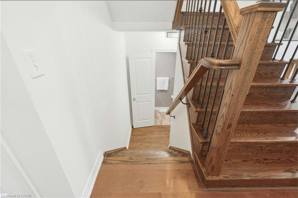32 Wimberly Avenue, Hamilton, ON, L8B 0R9 - 32