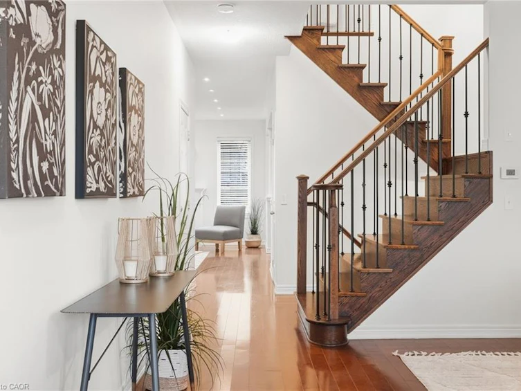 32 Wimberly Avenue, Hamilton, ON, L8B 0R9 - 8