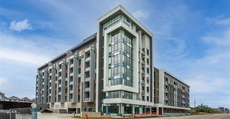 306-95 Dundas Road W, Oakville, ON, L6M 5N4