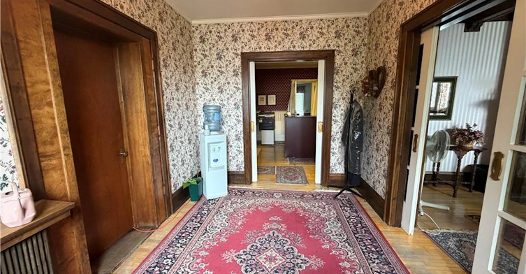 MAIN LEVEL-1558 King Street E, Cambridge, ON, N3H 3R5 - 9
