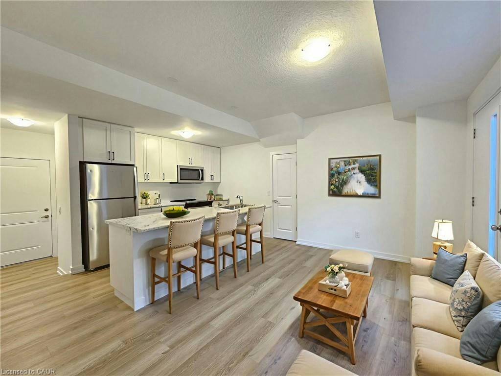 11-70 Kenesky Drive, Hamilton, ON, L8B 1Y4 - 3