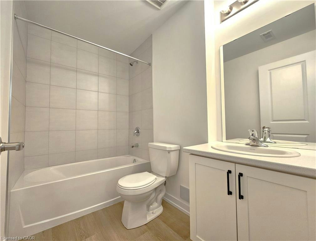 11-70 Kenesky Drive, Hamilton, ON, L8B 1Y4 - 10