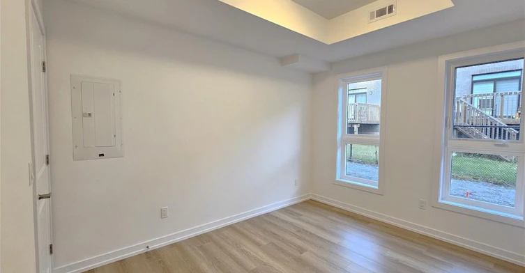 11-70 Kenesky Drive, Hamilton, ON, L8B 1Y4 - 12