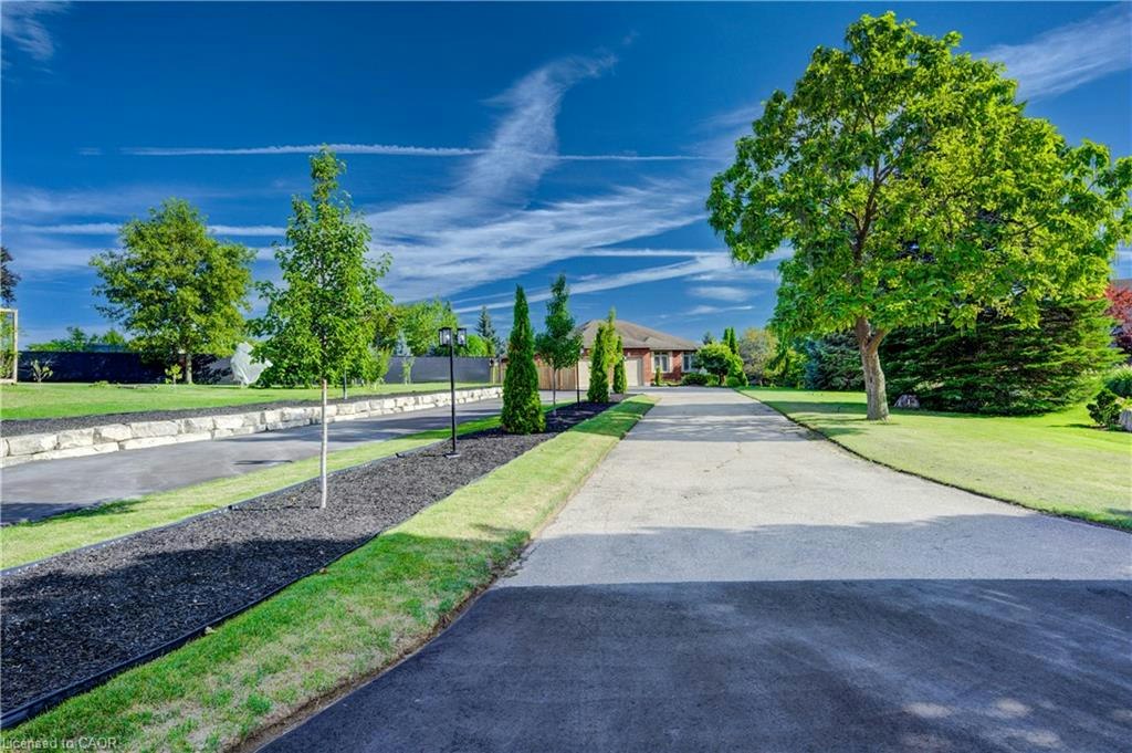 11 Cecil Kennedy Court, Township of Wilmot, ON, N0B 2H0