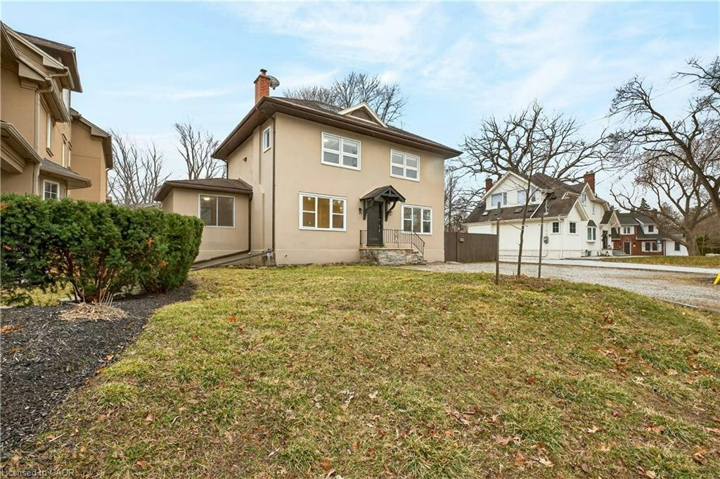 1012 North Shore Boulevard E, Burlington, ON, L7T 1X7