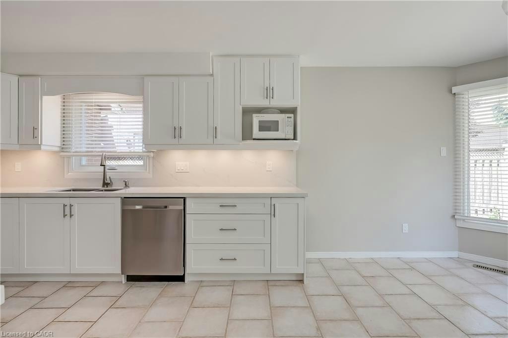 265 Mississaga Street, Oakville, ON, L6L 6J8 - 14