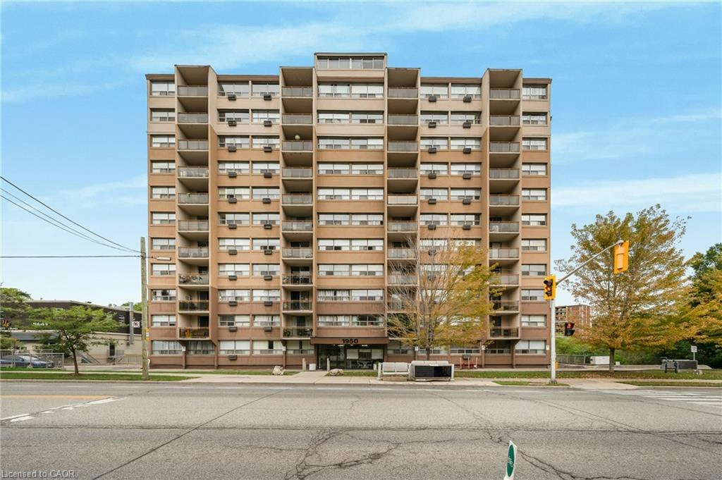 802-1950 Main Street W, Hamilton, ON, L8S 4M9