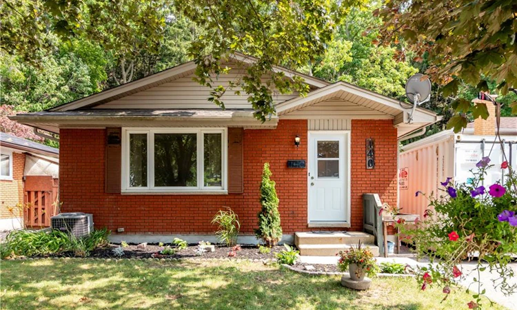 140 Arrowhead Crescent