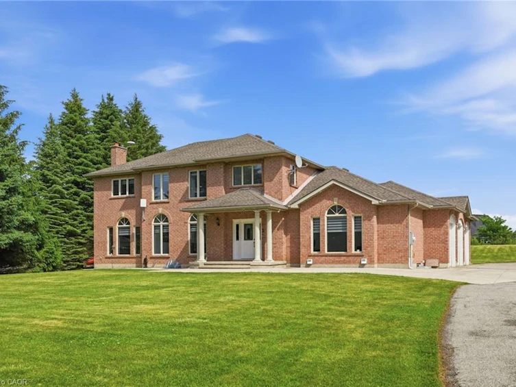 2 Currie Drive, Puslinch, ON, N0B 2C0 - 2