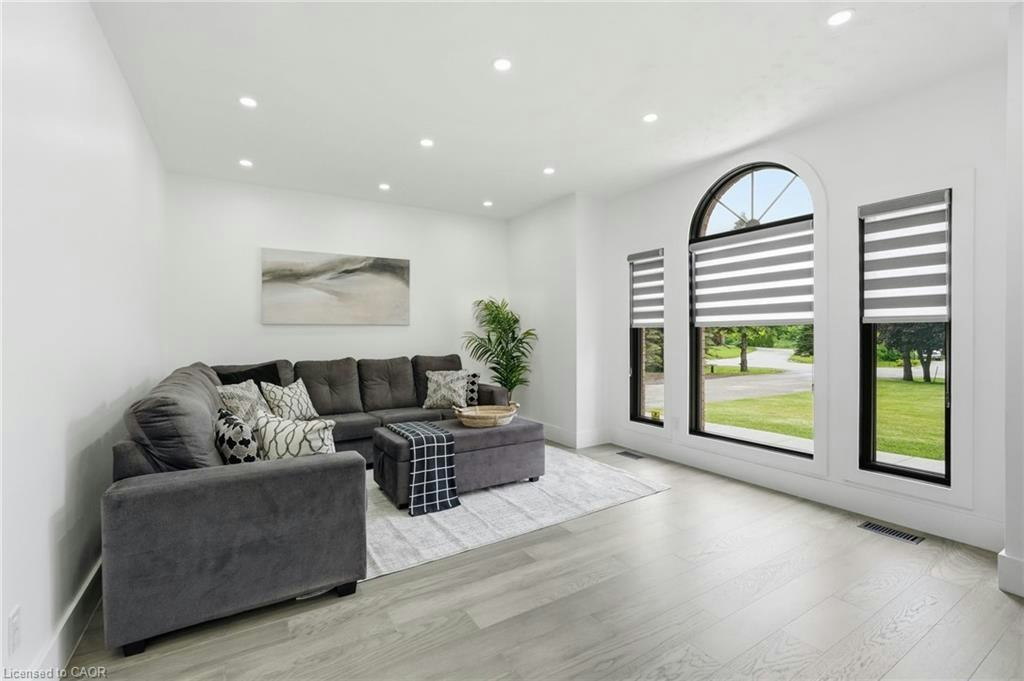 2 Currie Drive, Puslinch, ON, N0B 2C0 - 5