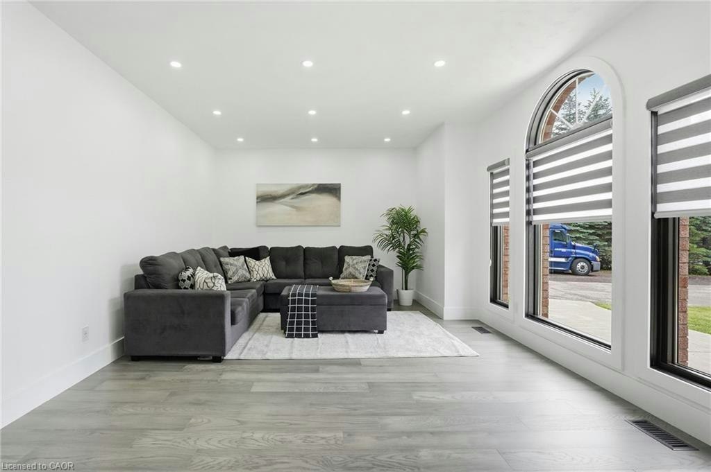 2 Currie Drive, Puslinch, ON, N0B 2C0 - 6