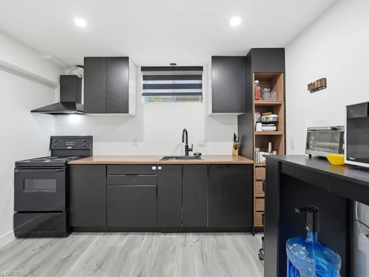 2 Currie Drive, Puslinch, ON, N0B 2C0 - 32