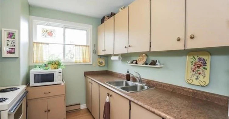 4-125 Livingston Avenue, Grimsby, ON, L3M 4S5 - 4